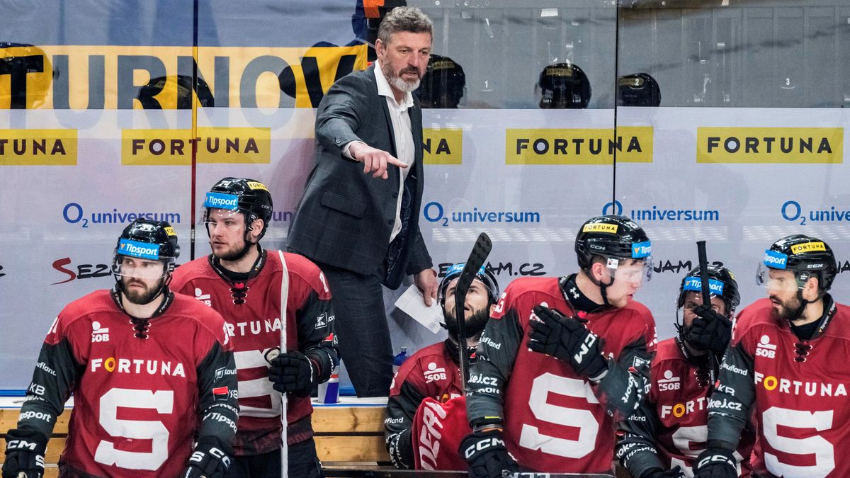 ZAOSTŘENO NA PLAY OFF: Nedělal bych to, jde o krok zpátky! Antoš odrazuje Nedvěda od rýsujícího se angažmá